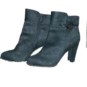 Impo Blue Heeled Boots with Sleek Design, Size 9